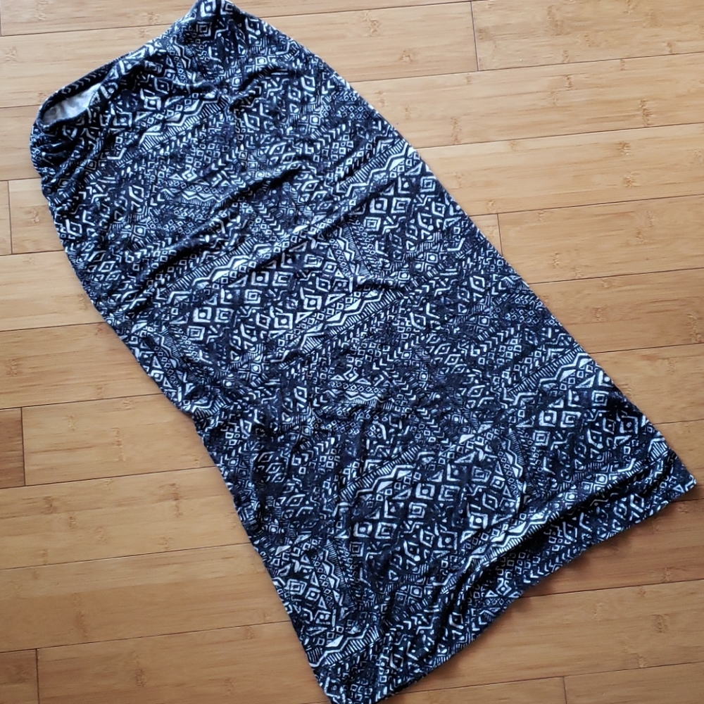 Cotton On long black and white stretchy skirt